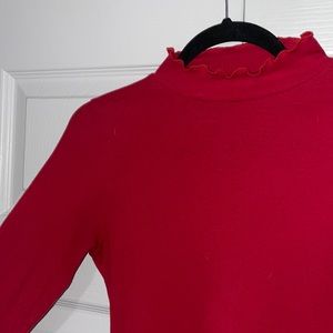 HOLLISTER Red Turtleneck 📸❤️ Size Medium